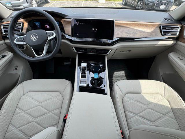 new 2025 Volkswagen Atlas car, priced at $46,527