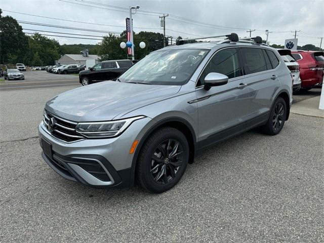 new 2024 Volkswagen Tiguan car, priced at $36,181