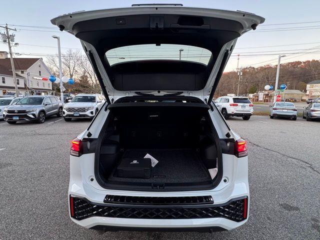 new 2026 Volkswagen Tiguan car, priced at $45,807