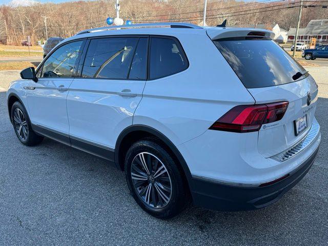 new 2024 Volkswagen Tiguan car, priced at $33,208