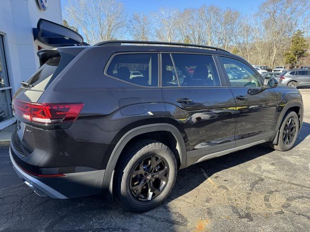 new 2025 Volkswagen Atlas car, priced at $45,635