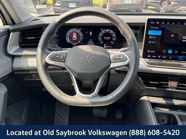 new 2025 Volkswagen Tiguan car, priced at $32,076