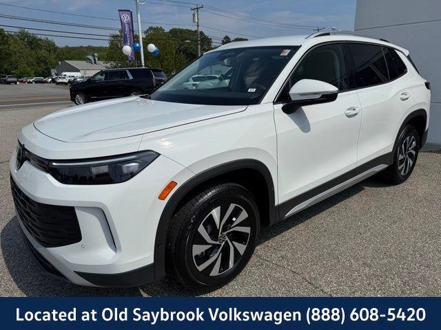 new 2025 Volkswagen Tiguan car, priced at $32,076
