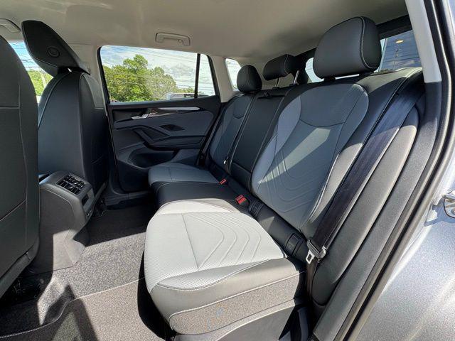 new 2025 Volkswagen Tiguan car, priced at $34,421