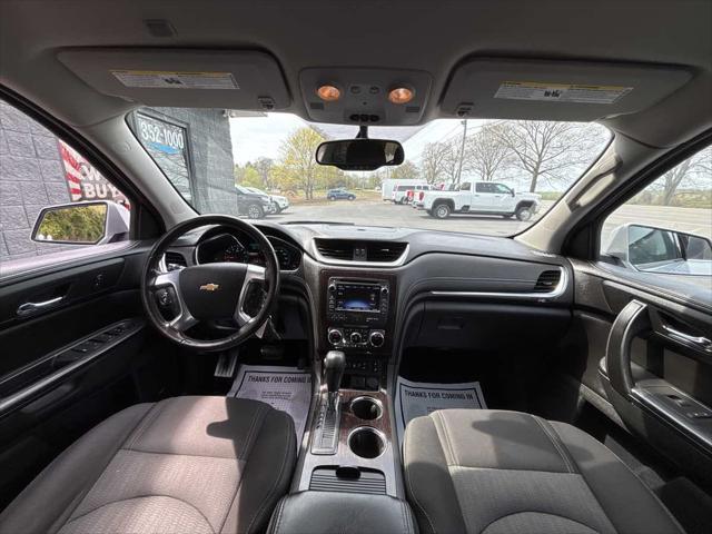 used 2015 Chevrolet Traverse car, priced at $15,995
