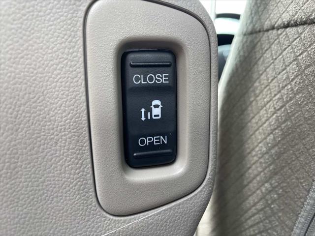 used 2014 Honda Odyssey car, priced at $24,995