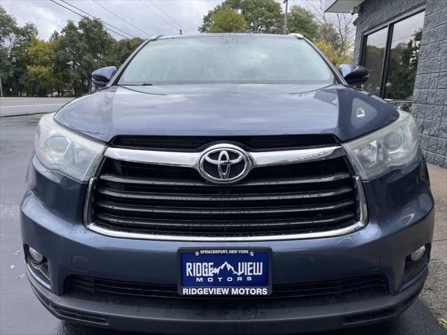 used 2015 Toyota Highlander car, priced at $17,995