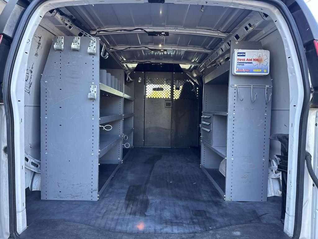 used 2017 Chevrolet Express 3500 car
