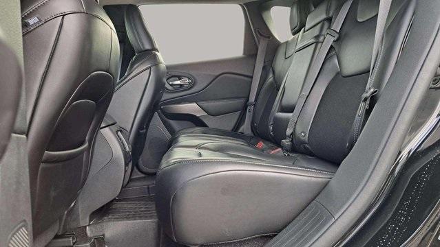 used 2019 Jeep Cherokee car, priced at $18,555