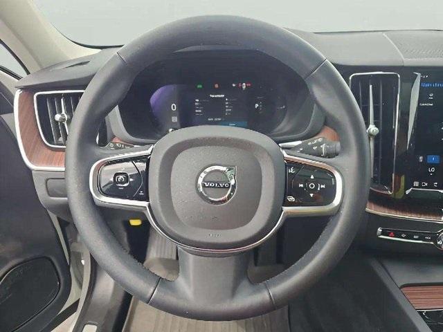 used 2023 Volvo XC60 Recharge Plug-In Hybrid car, priced at $41,555