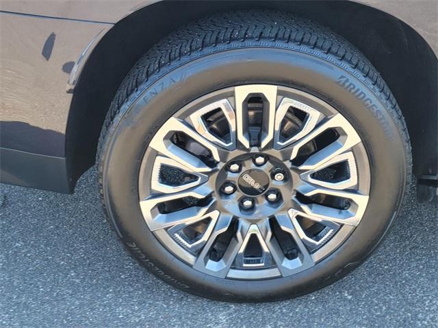 used 2023 GMC Yukon XL car, priced at $75,999