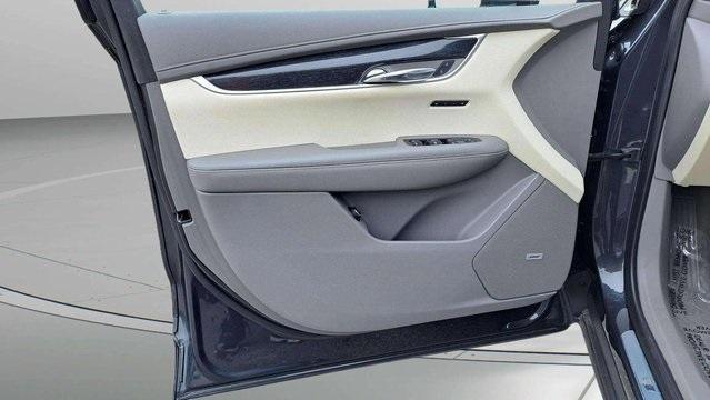 used 2021 Cadillac XT6 car, priced at $31,888