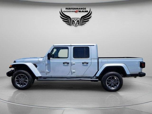 used 2023 Jeep Gladiator car, priced at $36,555