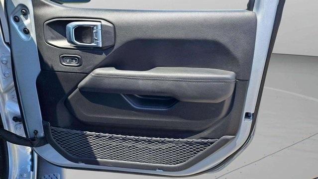 used 2023 Jeep Gladiator car, priced at $36,555