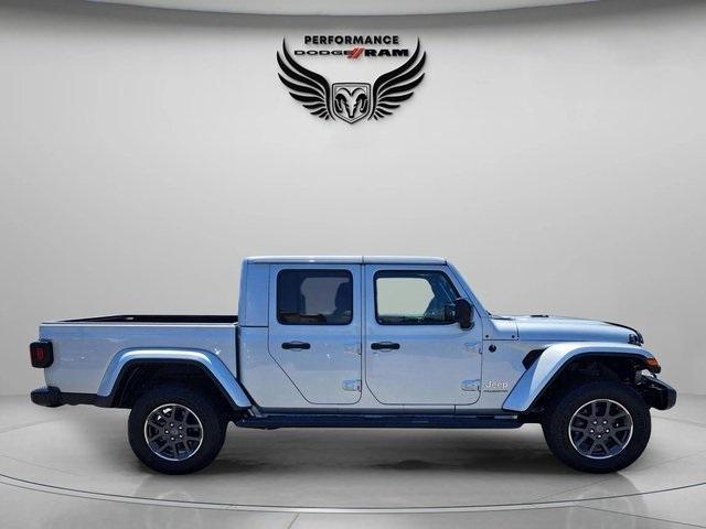 used 2023 Jeep Gladiator car, priced at $36,555