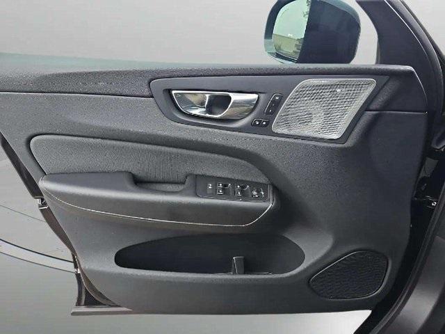 used 2021 Volvo XC60 Recharge Plug-In Hybrid car, priced at $38,888