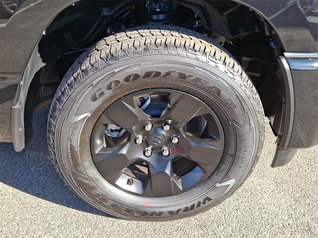 new 2025 Ram 1500 car, priced at $47,315