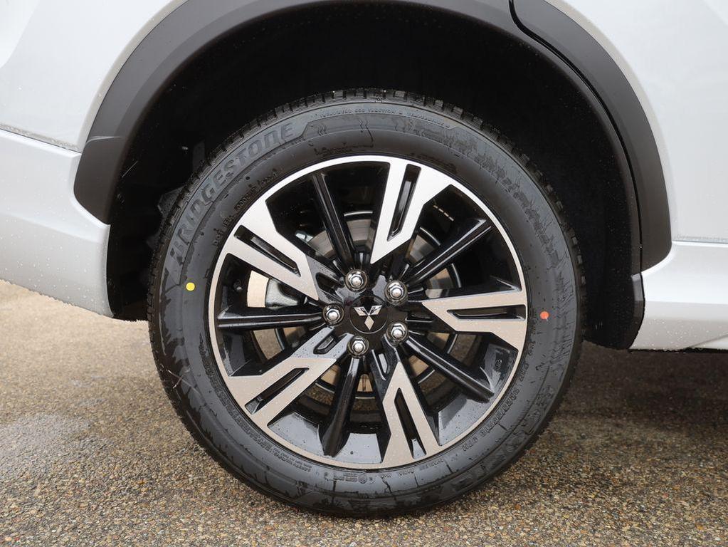 new 2025 Mitsubishi Eclipse Cross car, priced at $29,205