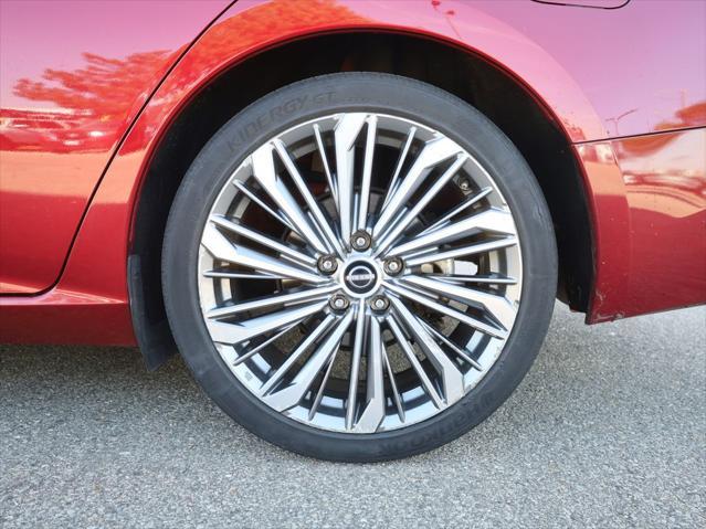 used 2023 Nissan Altima car, priced at $20,977