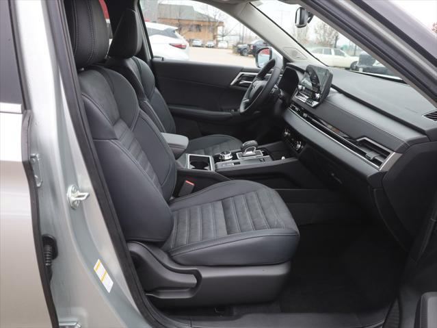 new 2025 Mitsubishi Outlander PHEV car, priced at $44,510
