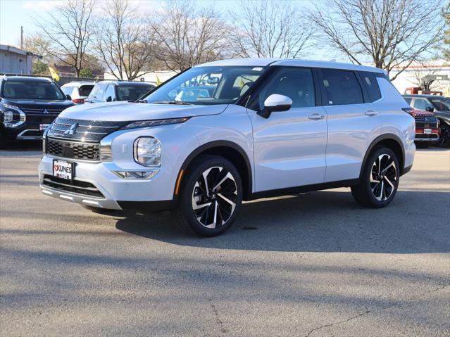 new 2024 Mitsubishi Outlander car, priced at $31,370