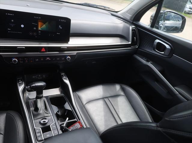 used 2024 Kia Sorento car, priced at $29,977