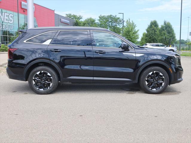 used 2024 Kia Sorento car, priced at $29,977