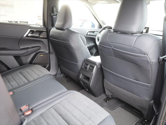 new 2025 Mitsubishi Outlander car, priced at $36,785