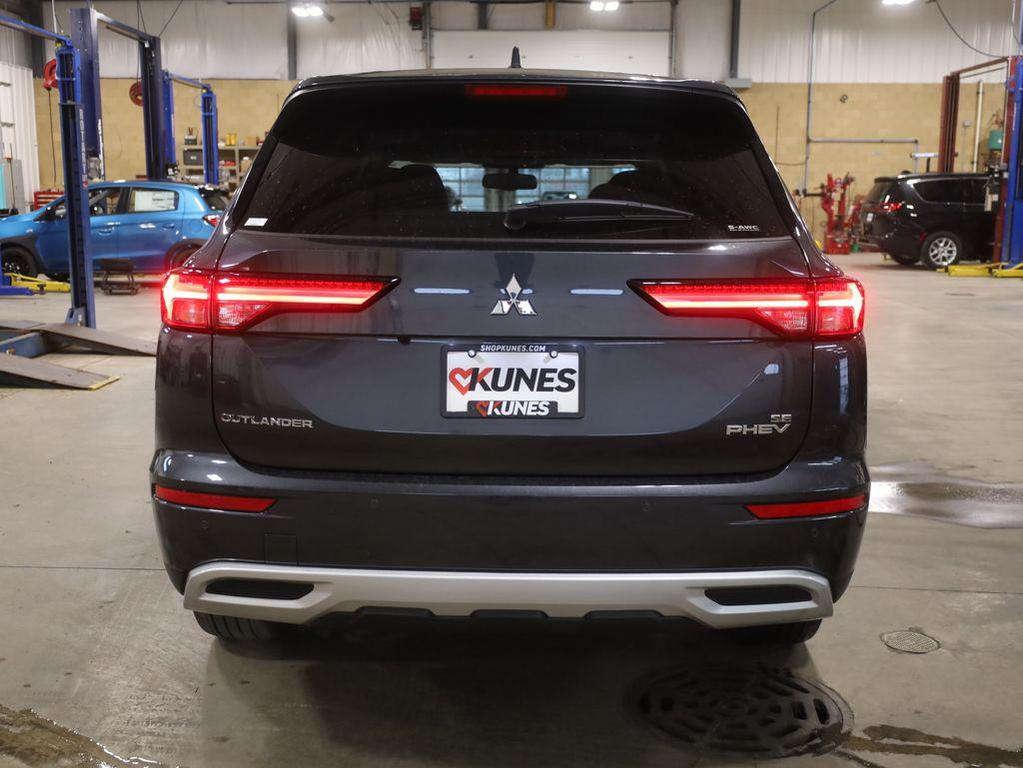 new 2025 Mitsubishi Outlander PHEV car, priced at $40,510