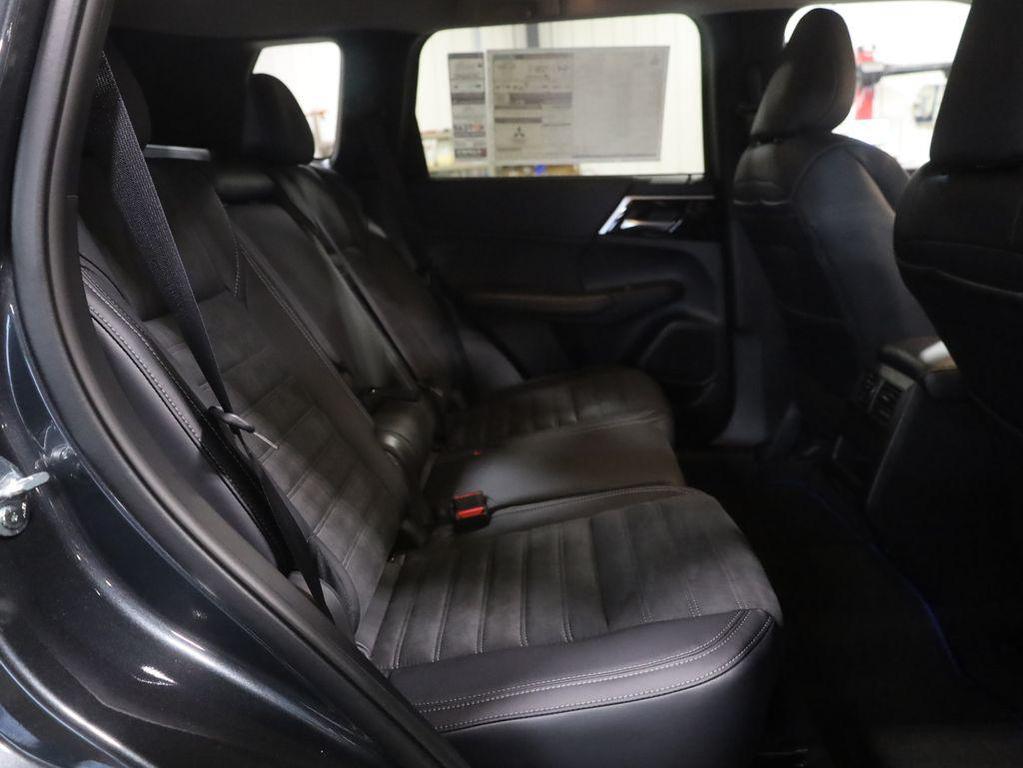new 2025 Mitsubishi Outlander PHEV car, priced at $40,510