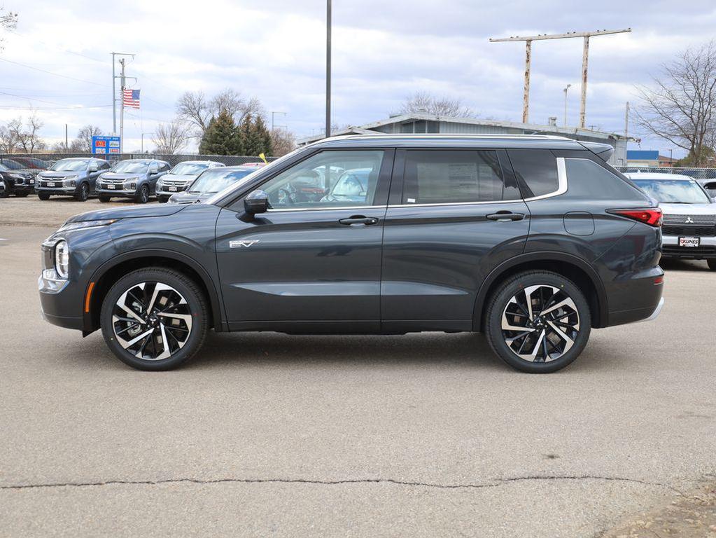 new 2025 Mitsubishi Outlander PHEV car, priced at $40,510