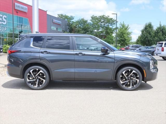 new 2024 Mitsubishi Outlander car, priced at $30,635