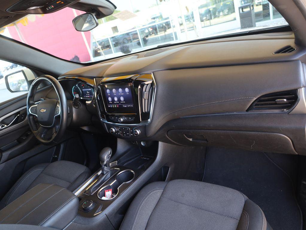 used 2023 Chevrolet Traverse car, priced at $26,477