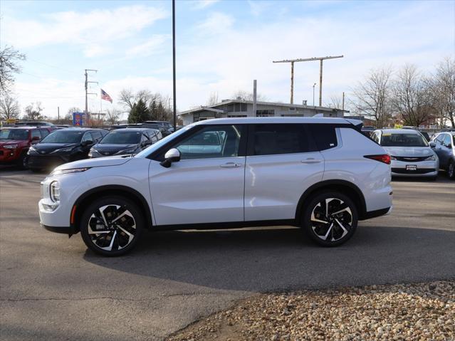 new 2024 Mitsubishi Outlander car, priced at $28,885