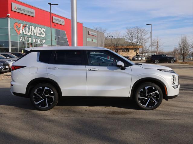 new 2024 Mitsubishi Outlander car, priced at $28,885