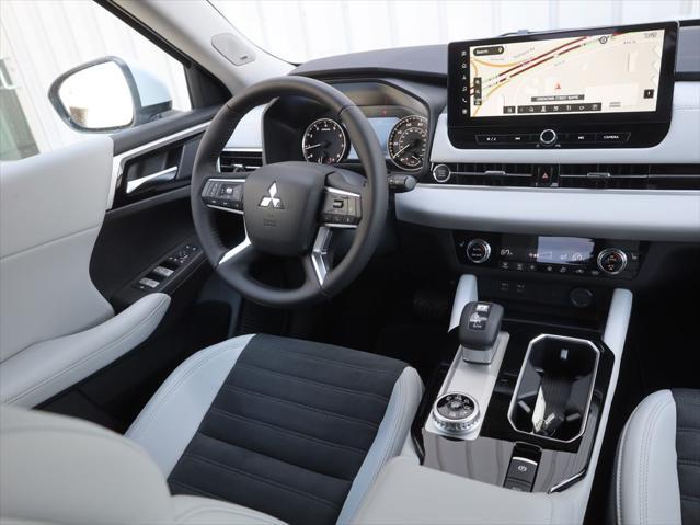 new 2025 Mitsubishi Outlander car, priced at $35,180