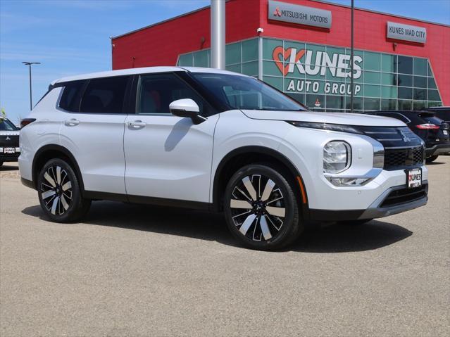 new 2025 Mitsubishi Outlander car, priced at $35,180