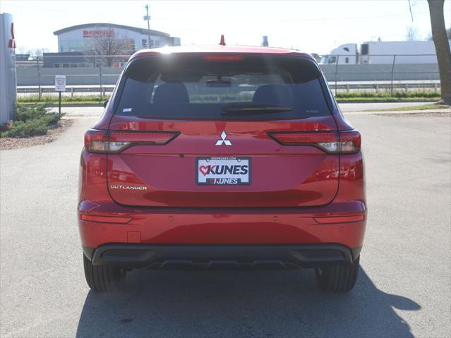 new 2024 Mitsubishi Outlander car, priced at $28,945