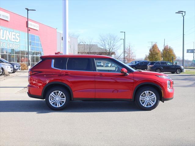 new 2024 Mitsubishi Outlander car, priced at $28,945