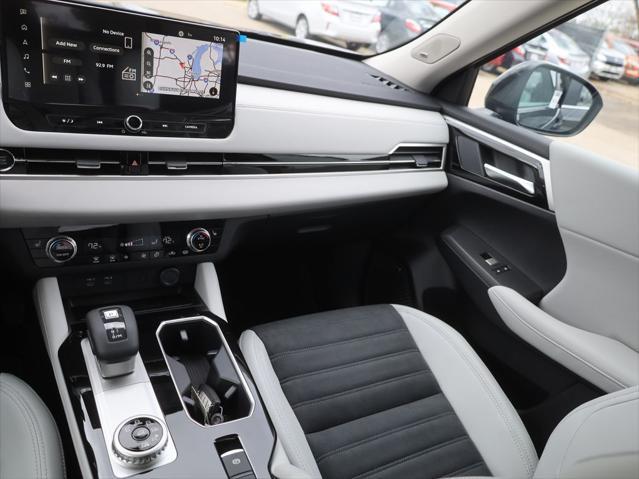 new 2025 Mitsubishi Outlander car, priced at $35,180