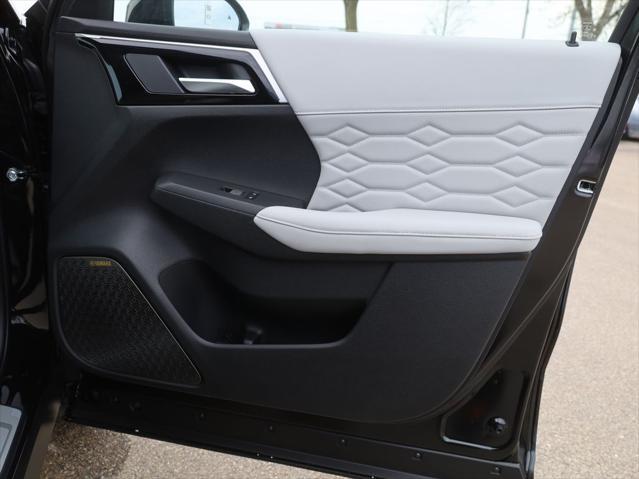 new 2025 Mitsubishi Outlander car, priced at $42,535