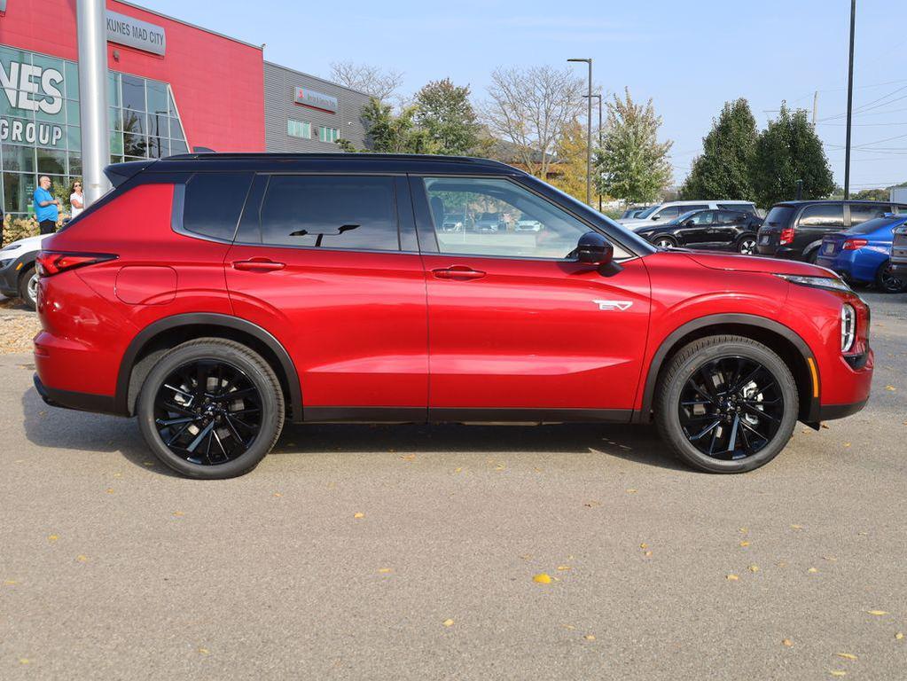 new 2025 Mitsubishi Outlander PHEV car, priced at $43,905