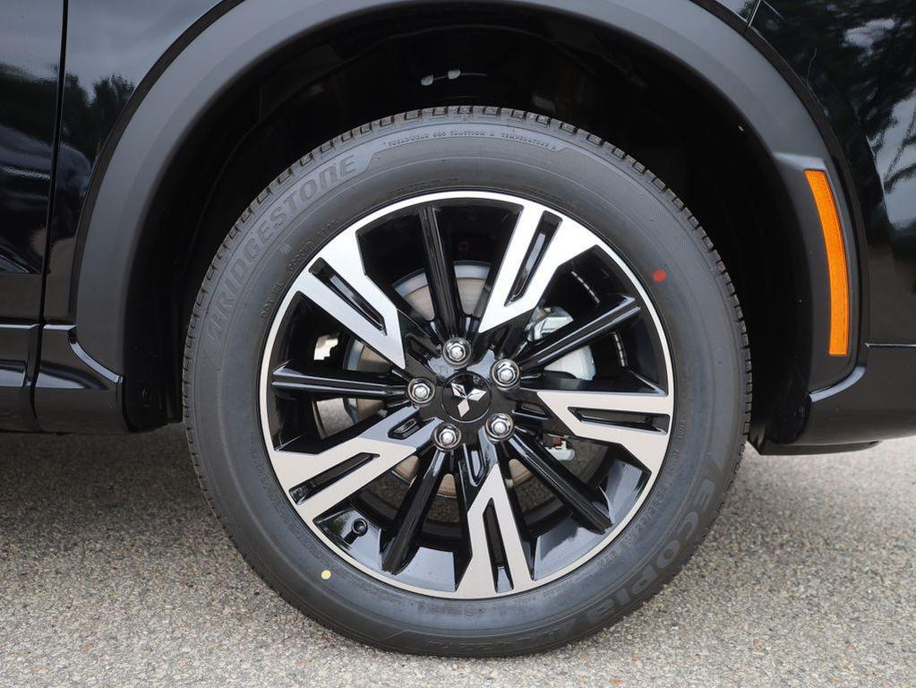 new 2025 Mitsubishi Eclipse Cross car, priced at $31,420