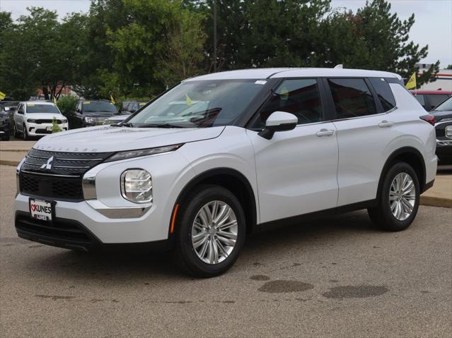 new 2024 Mitsubishi Outlander car, priced at $27,140