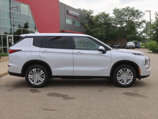 new 2024 Mitsubishi Outlander car, priced at $27,140