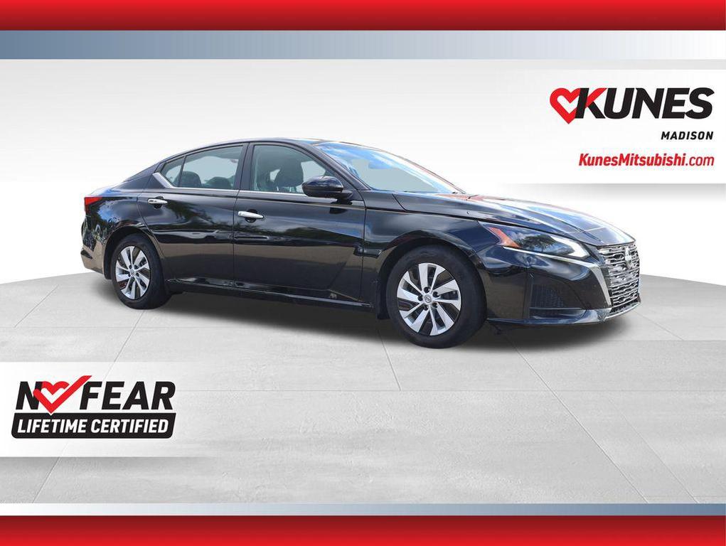used 2023 Nissan Altima car, priced at $17,877