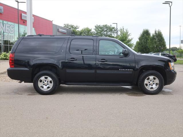 used 2014 Chevrolet Suburban car, priced at $9,577