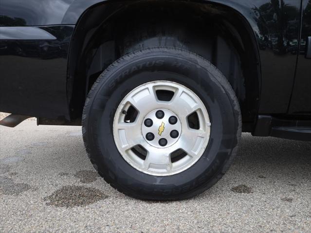 used 2014 Chevrolet Suburban car, priced at $9,577