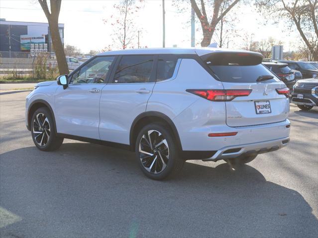 new 2024 Mitsubishi Outlander car, priced at $31,370