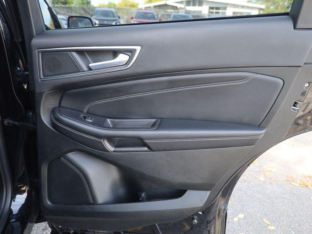 used 2022 Ford Edge car, priced at $17,977